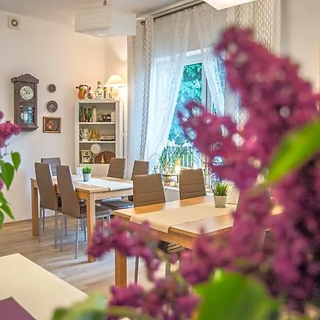 Hubertus Bed and Breakfast Rewal