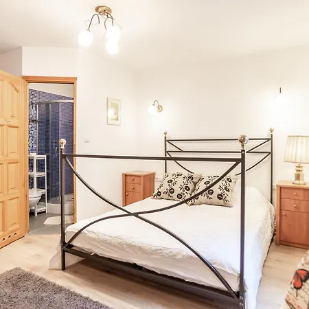 Bed & Breakfast Hubertus 3*