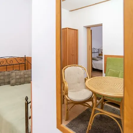 Hubertus Bed and Breakfast 3*
